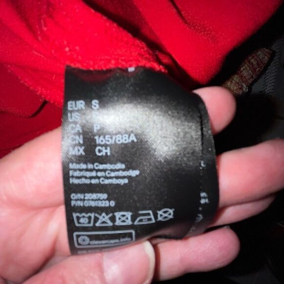 Divided red faux wrap crop top small - Picture 5 of 5